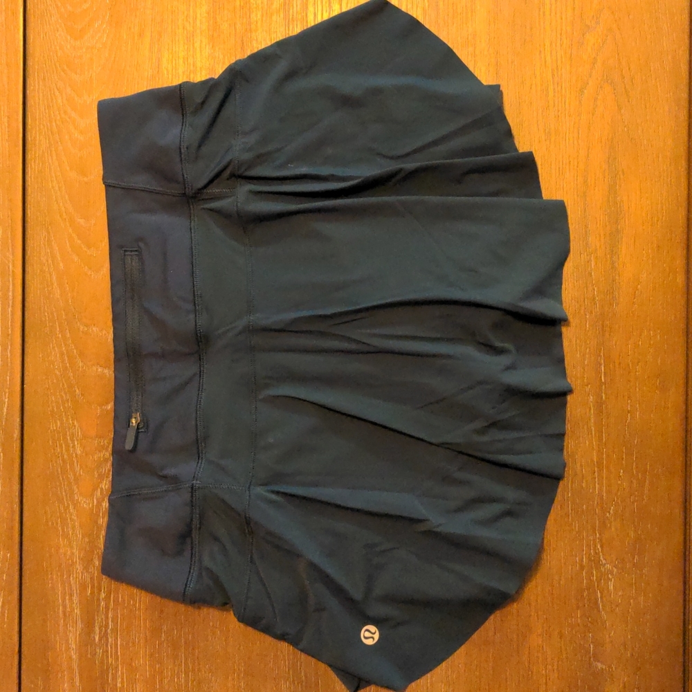 Lululemon navy running skort